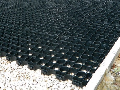ABG Sudspave interlocking porous plastic paving grids for grass or gravel parking