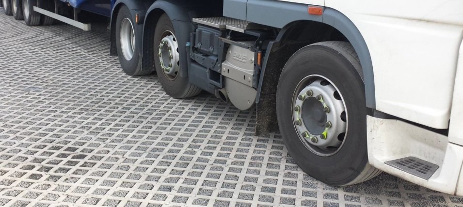 Installation and design guidance for ABG Truckcell heavy duty porous pavers for permeable gravel surfaces